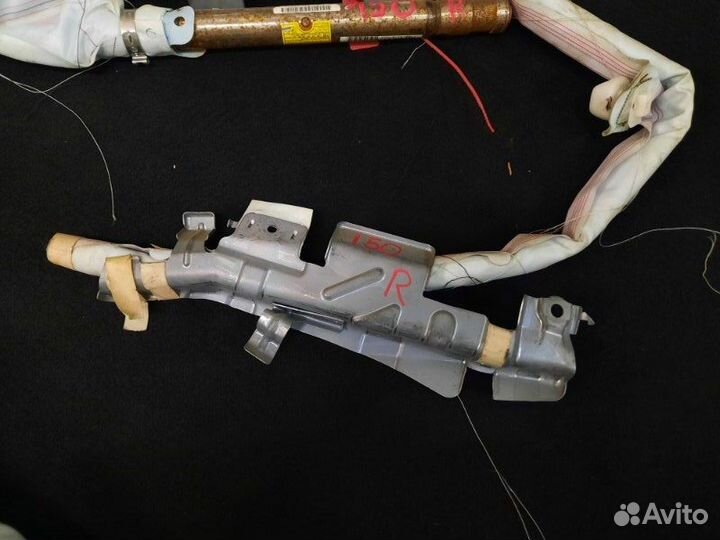 Шторка безопасности Toyota Corolla 150