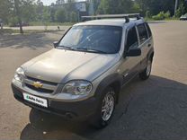 Chevrolet Niva 1.7 MT, 2011, 165 000 км, с пробегом, цена 480 000 руб.