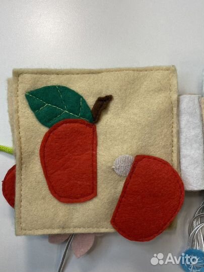 Развивающая книжка из фетра