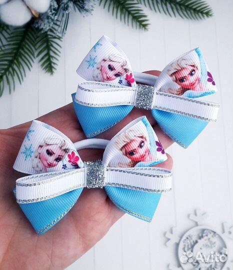 В наличии Бантики со снежинками