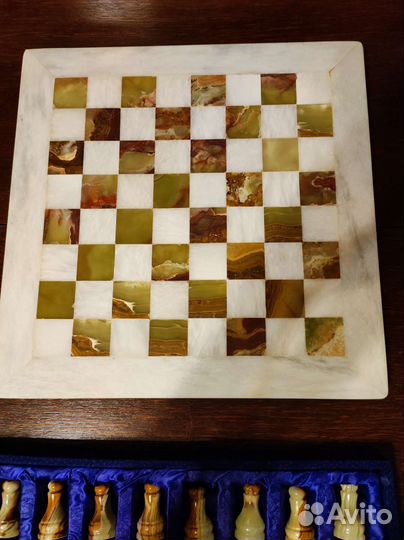 Шахматы из камня