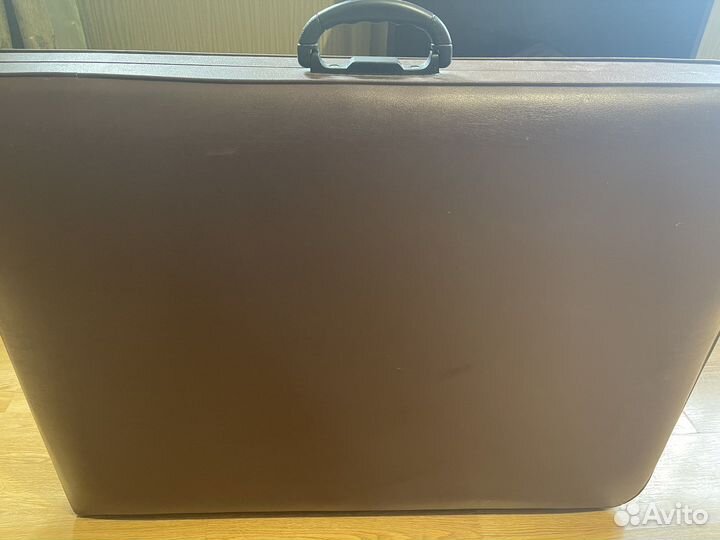 Массажный стол