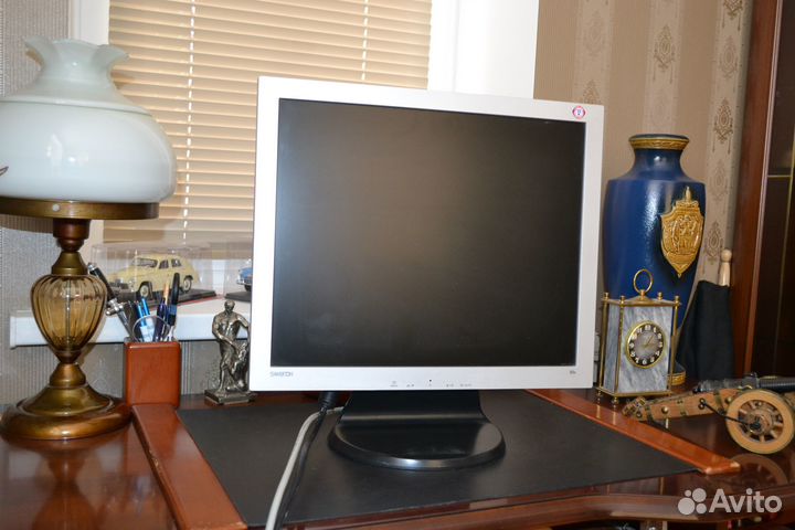 Монитор для компьютера 19 дюймов Samsung Samtron