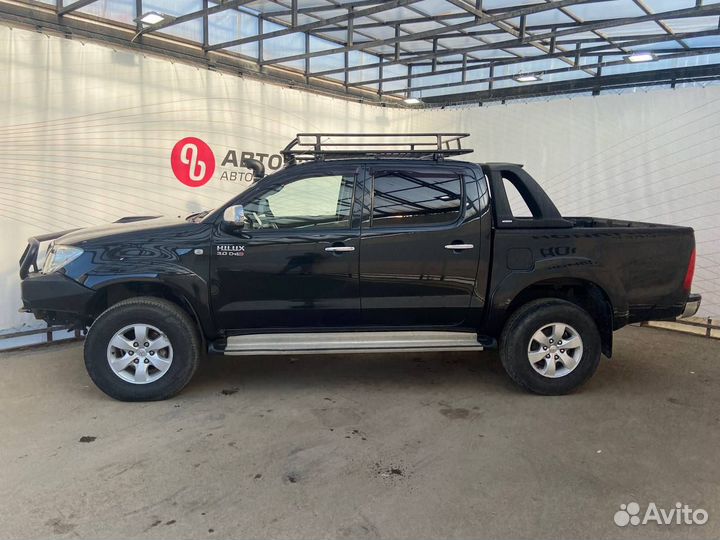 Toyota Hilux 3.0 AT, 2011, 245 000 км
