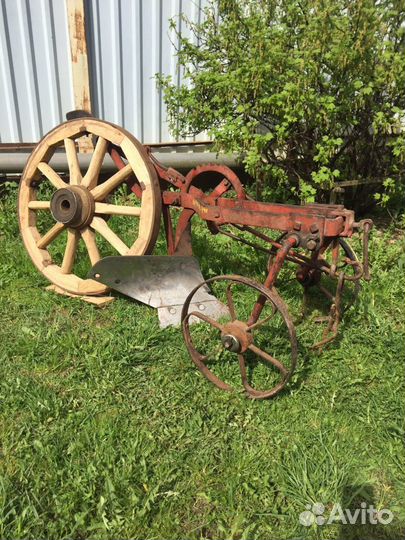 Конный плуг