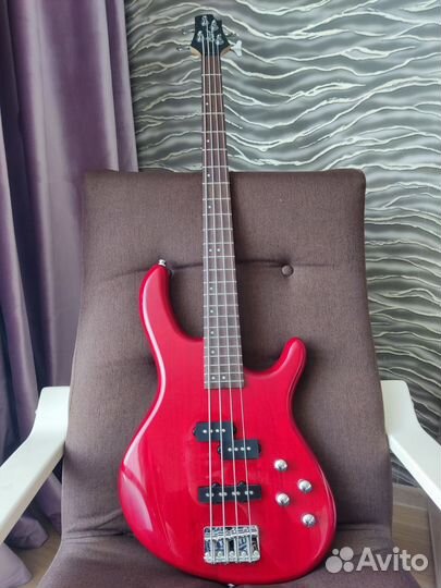 Бас гитара