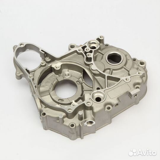 Картер двигателя левый YX1P53FMI W120-2 п/а, верхн