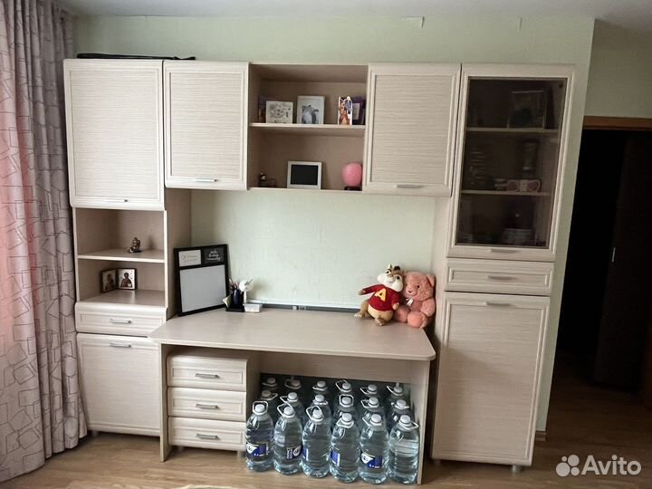 Стол письменный, школьный уголок