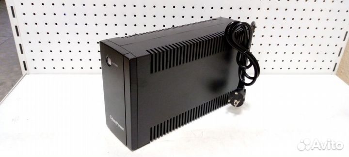 Ибп CyberPower UT1050E 1050VA Line-Interactive
