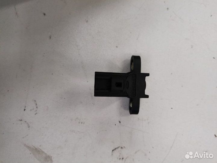 Датчик положения коленвала Ford Focus 2 Рестайлинг