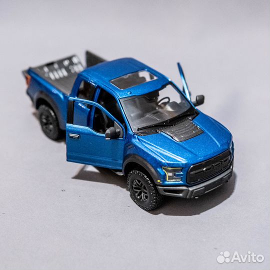 Масштабная модель Ford F150 Raptor 2017 (Maisto)