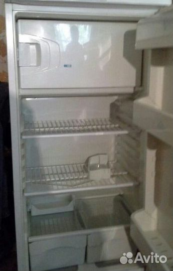 Stinol 2кам 1дверный 1,4м в отл сост