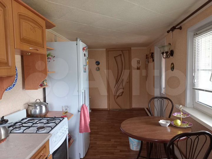 Дом 57 м² на участке 6 сот.