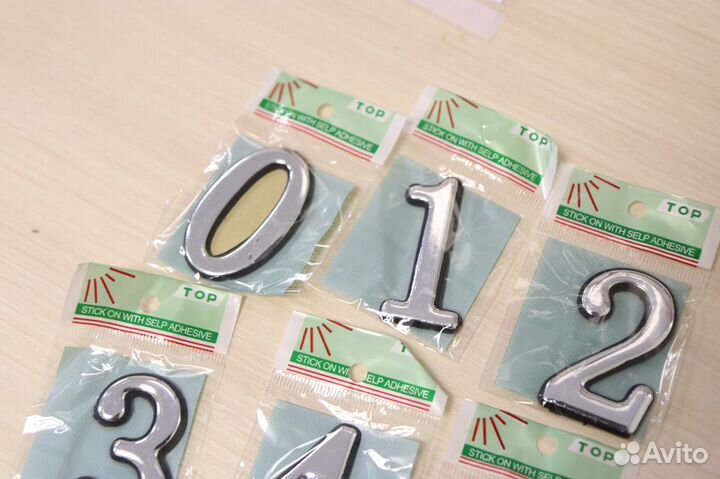 Цифры для двери самоклеящиеся новые