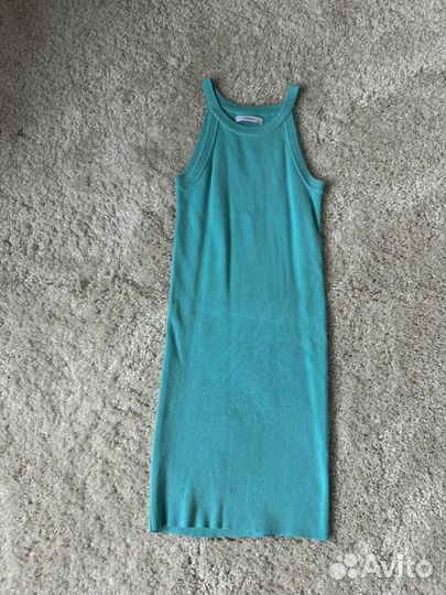 Платье reserved