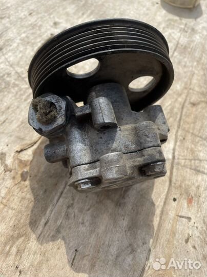 Логан 2 насос гур