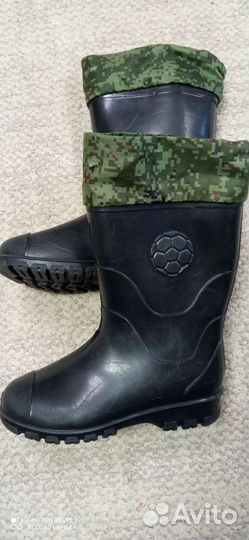 Резиновые сапоги на мальчика