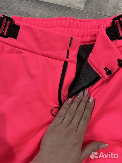 Брюки и куртка костюм горнолыжные женские софтшел