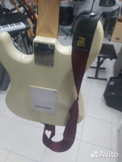 Электрогитара fender squier stratocaster