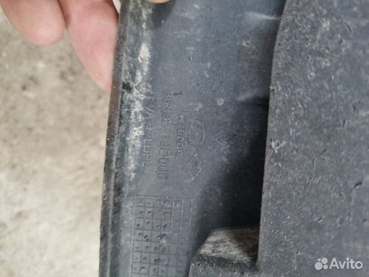 Брызговик передний правый Hyundai Sonata седан