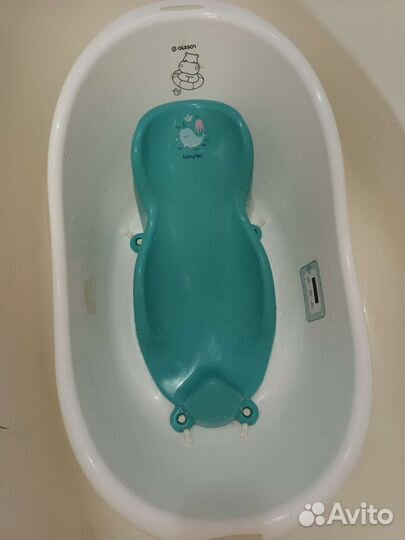 Ванночка с горкой + сиденье для купания малыша