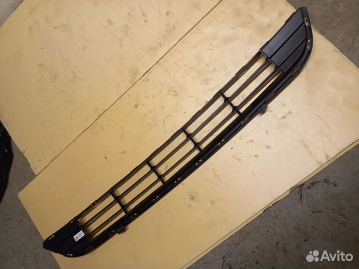 Решетка бампера центральная Kia Sportage 2016