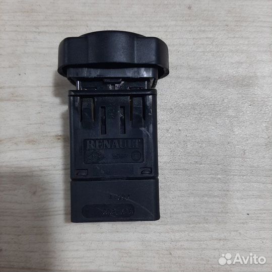 Кнопка аварийной сигнализации Nissan Almera G15