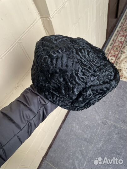 Каракулевая шапка новая