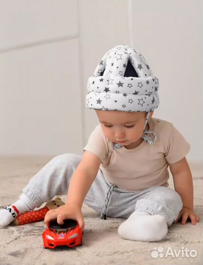 Шлем противоударный для малыша