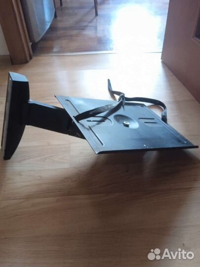 Кронштейн для телевизора на стену