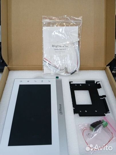 Dahua VTH1550CH - монитор для домофонной системы