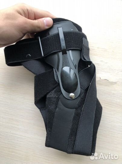 Ортез на голеностопный сустав, бандаж