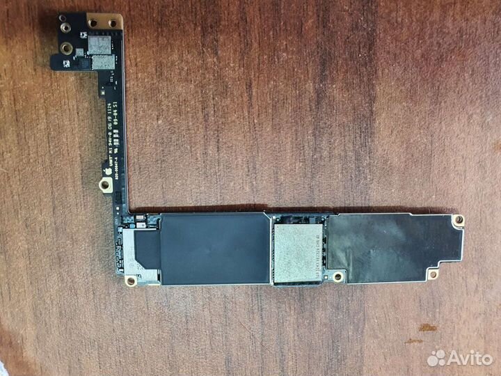 На разбор iPhone 8 Plus