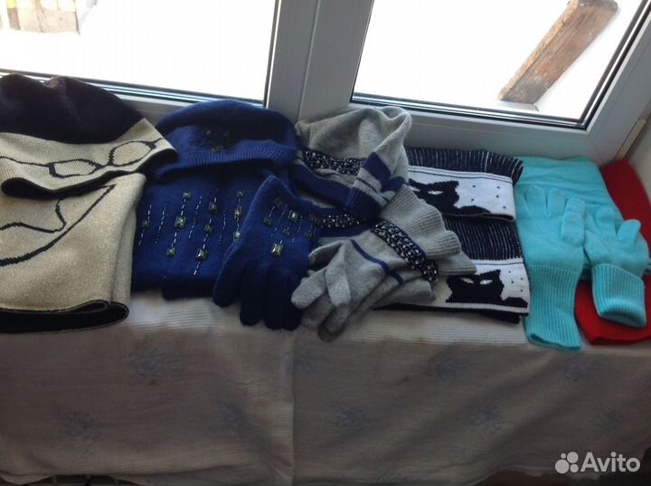 Шарфы шапки перчатки платки