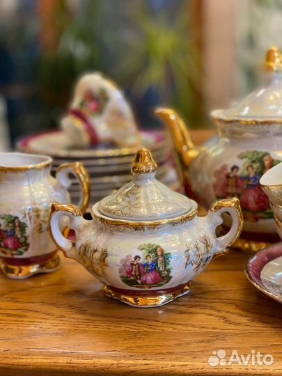Чайный сервиз Мадонна, Япония. Назовите свою цену
