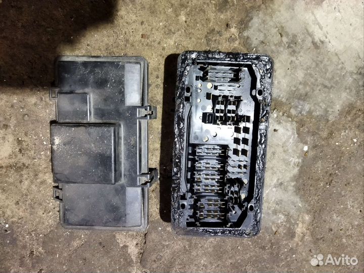 Блок предохранителей ауди 80 б2