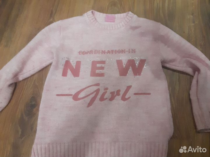 Свитер на девочку 134