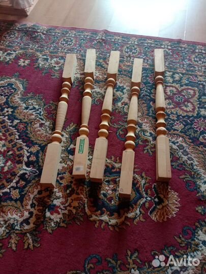 Балясины деревянные новые