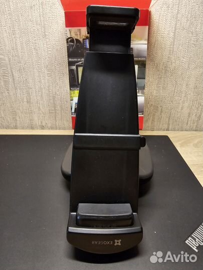 Автомобильный держатель для планшета