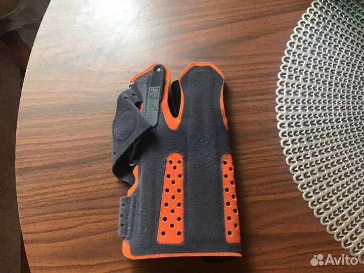 Ортез на лучезапястный сустав