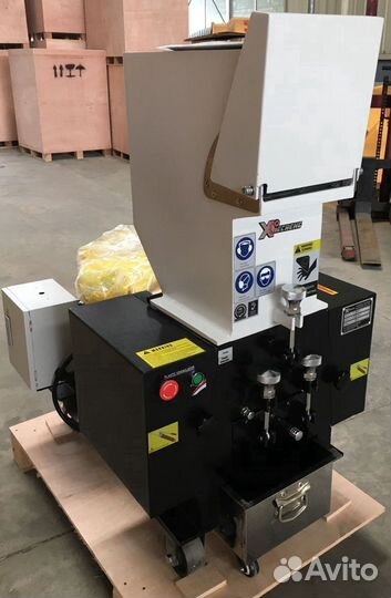 Дробилка для пластика (пластмасс) 4 кВт