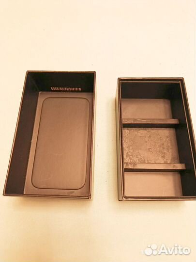 Оригинальная коробка для айфона 3