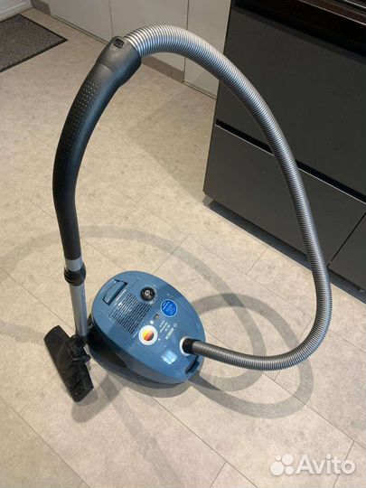 Пылесос Bosch GL-30 2200W