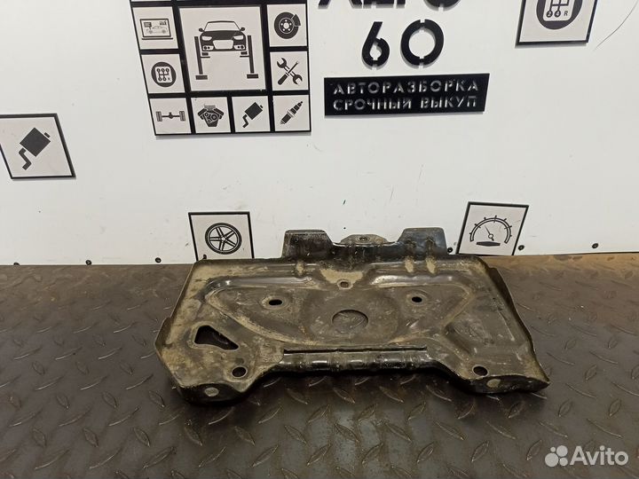 Крепление акб (подставка) Mercedes Benz W212