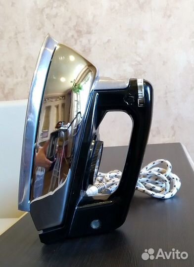 Утюг СССР ютия iron.1989г.Новый