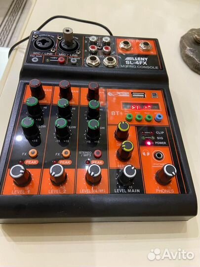 Микшерный пульт lleny SL- 4fx