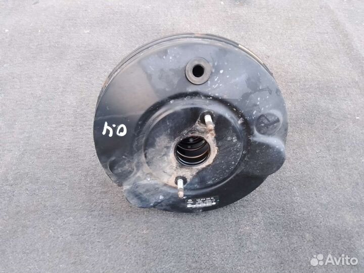 Усилитель тормозов вакуумный Skoda Octavia A4 Tour