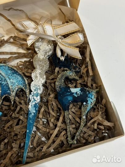 Новогодние елочные игрушки