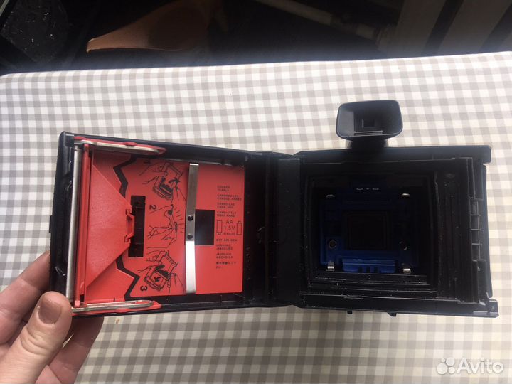 Винтажный фотоаппарат Polaroid Instant 20