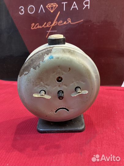 Будильник Янтарь СССР